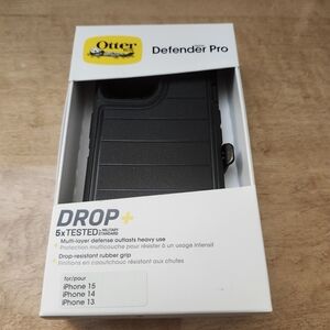 Otterbox Defender Pro for iPhone 15 / 14 / 13